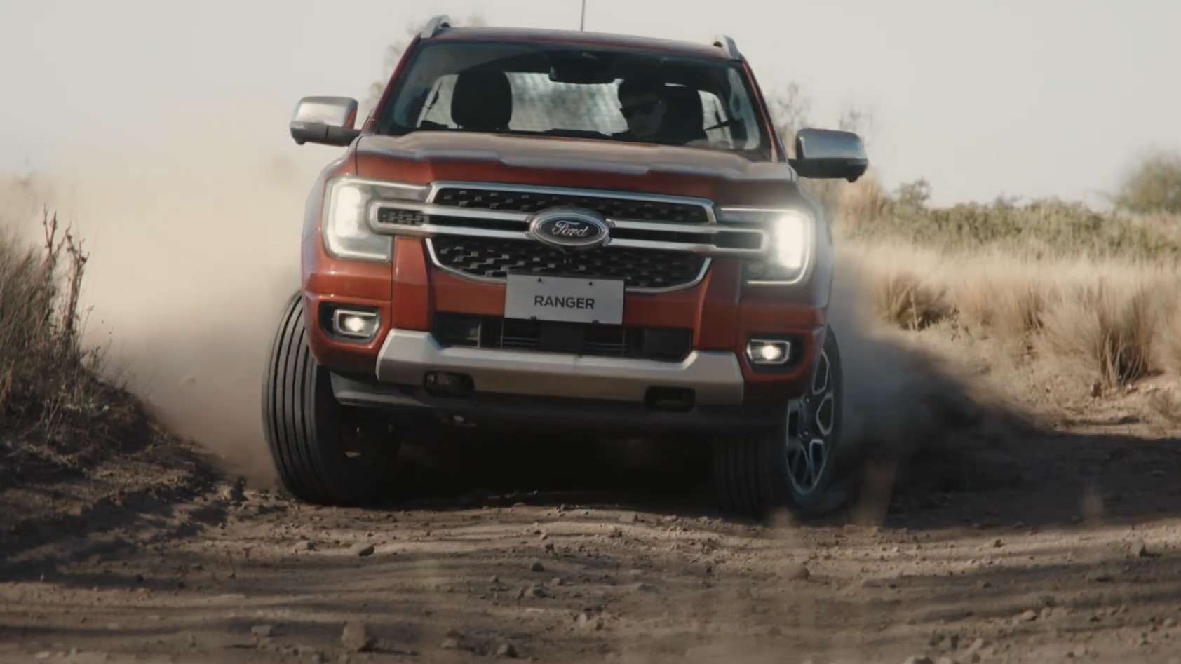 Motor V6, rodas de 20” e multimídia com tela vertical de 12” são alguns atributos da Nova Ranger, que está perto de chegar ao mercado.