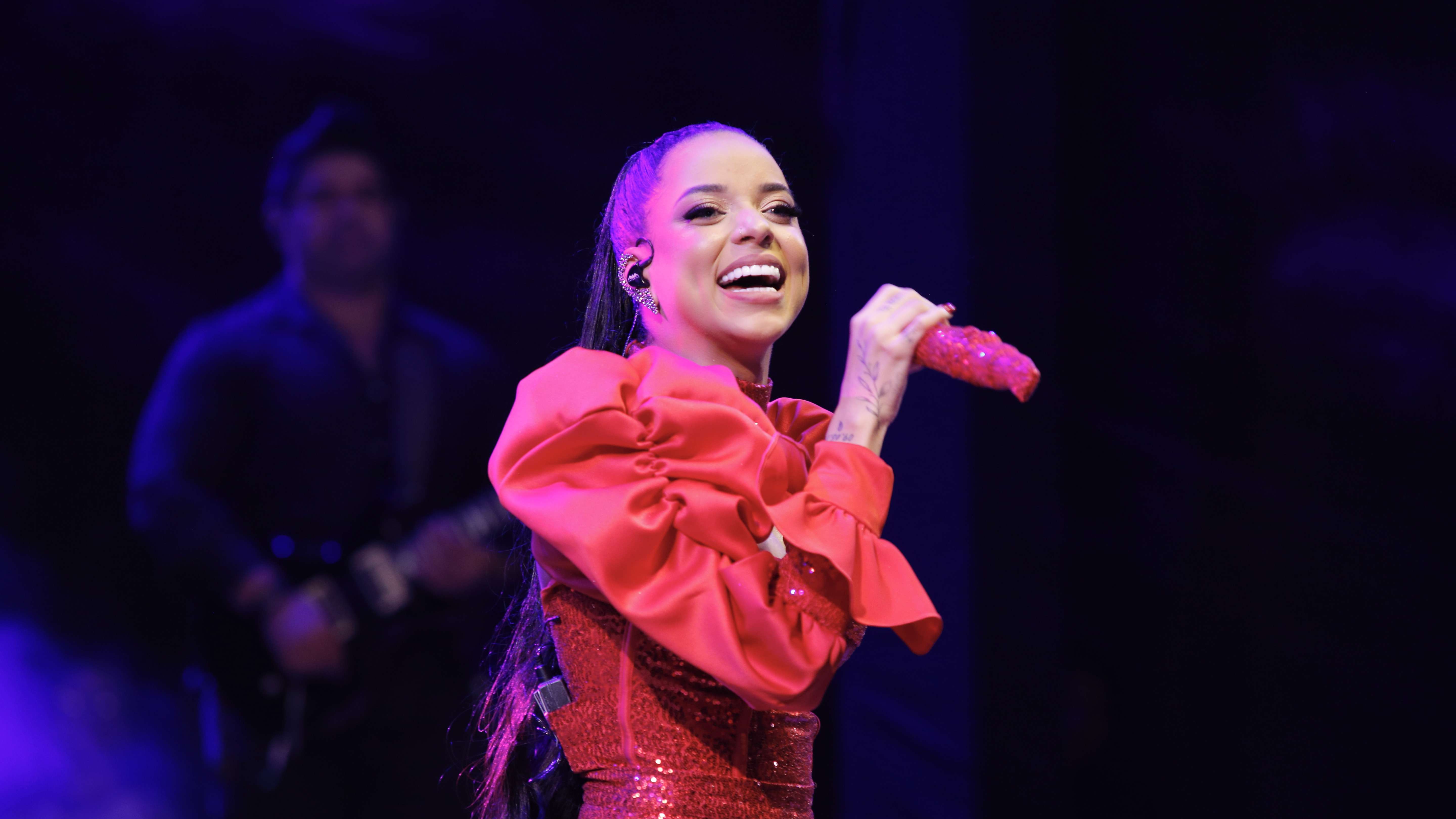 Anna Catarina cumpre extensa agenda de shows no mês de junho