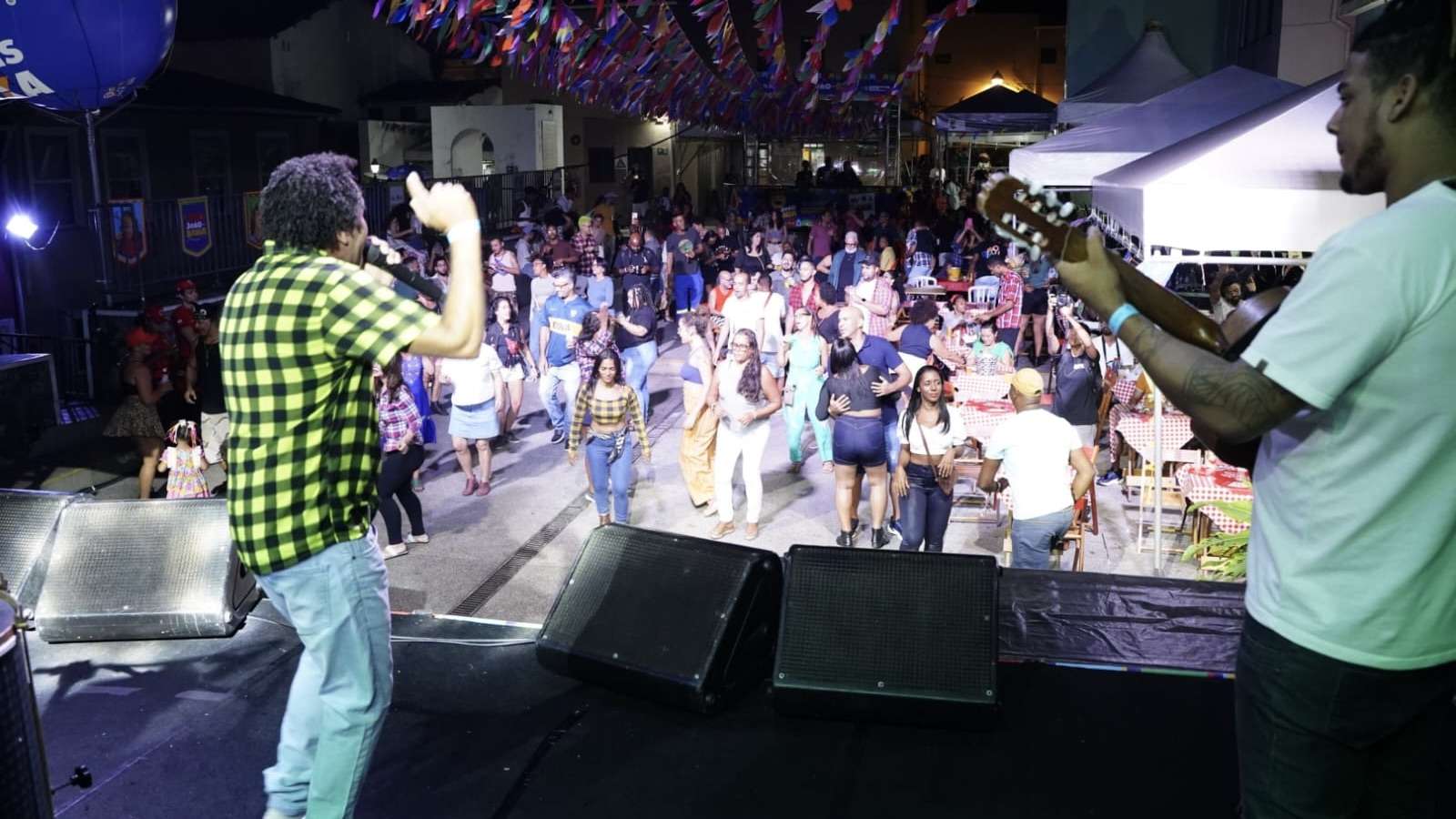 Largo Quincas Berro D’Água ganha arraial na primeira noite de São João