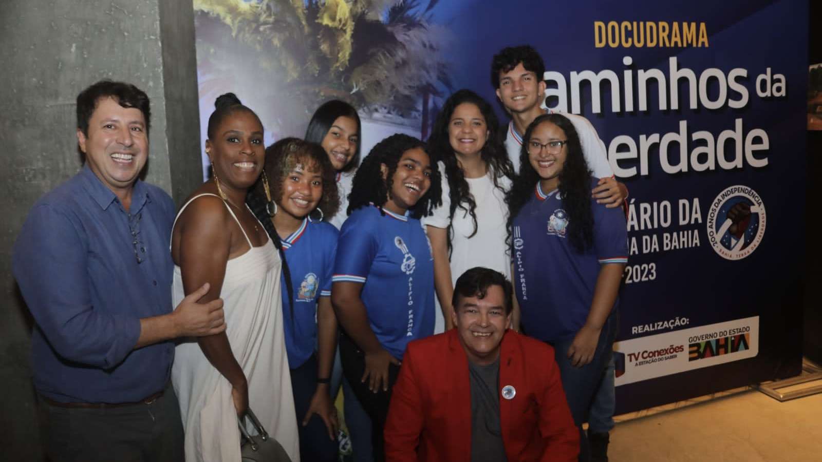Salvador: Estudantes lotam o Glauber Rocha no lançamento do filme sobre o Bicentenário da Independência da Bahia
