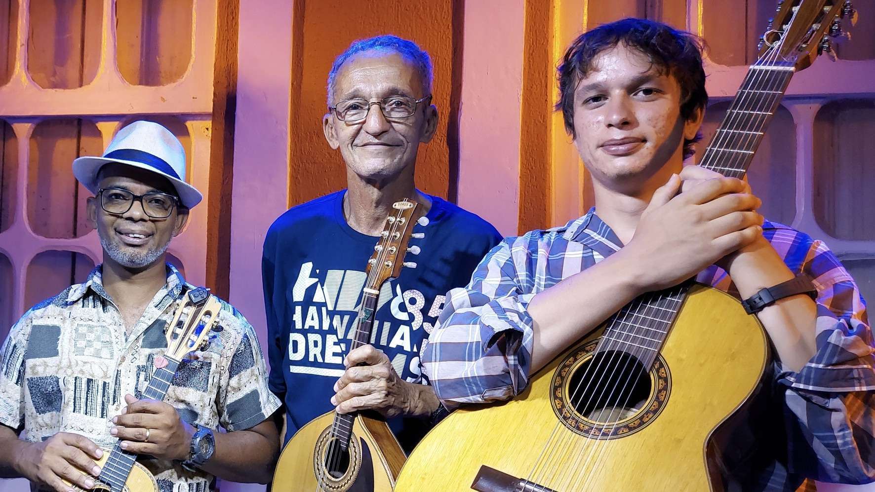 Com a tradição do chorinho brasileiro em mais uma edição do projeto Segundas do Chorinho na Varanda do SESI Rio Vermelho.