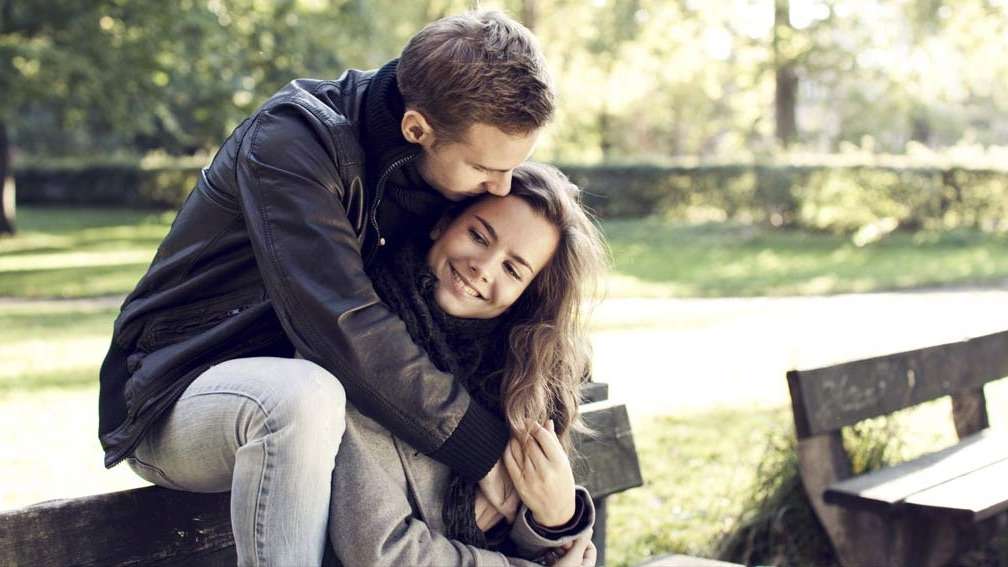 De acordo com especialista, ter uma amizade forte dentro de um relacionamento proporciona uma relação mais saudável, além de um maior crescimento pessoal.