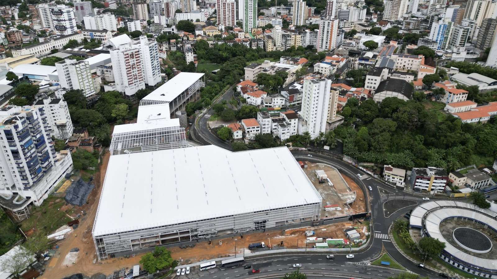Ferreira Costa oferece cerca de 550 vagas de emprego para as duas lojas de Salvador