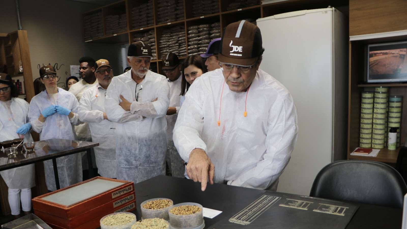 Fábrica da JDE Anuncia Projeto de Modernização na Bahia, Impulsionando a Indústria Cafeeira Local