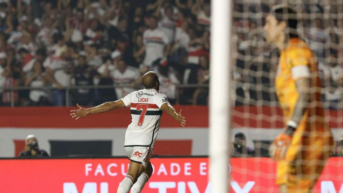 São Paulo Supera Corinthians e Garante Vaga na Final da Copa do Brasil