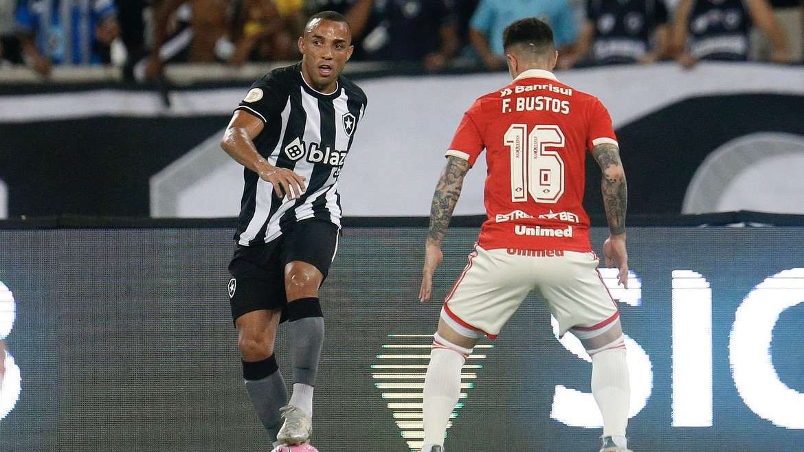 Botafogo e Internacional se enfrentam em jogo decisivo na 19ª rodada do Brasileirão