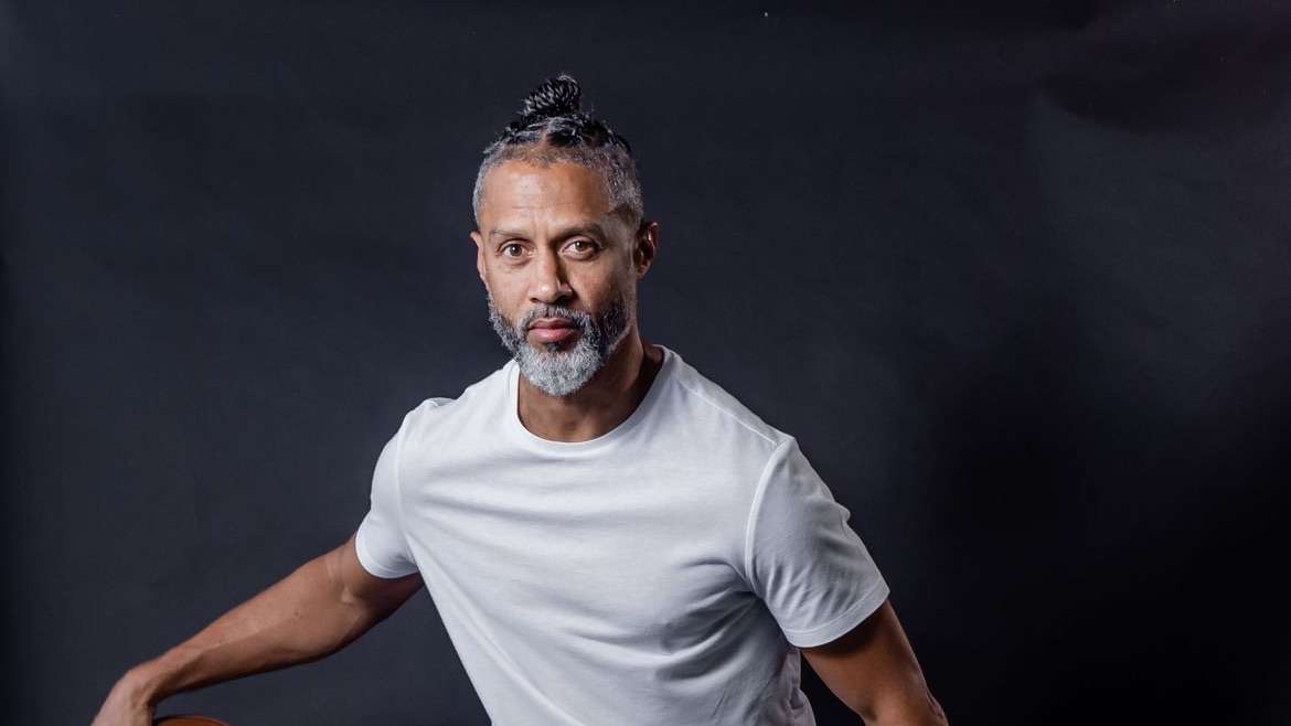 Ex-jogador da NBA diz que esporte é um microcosmo do mundo