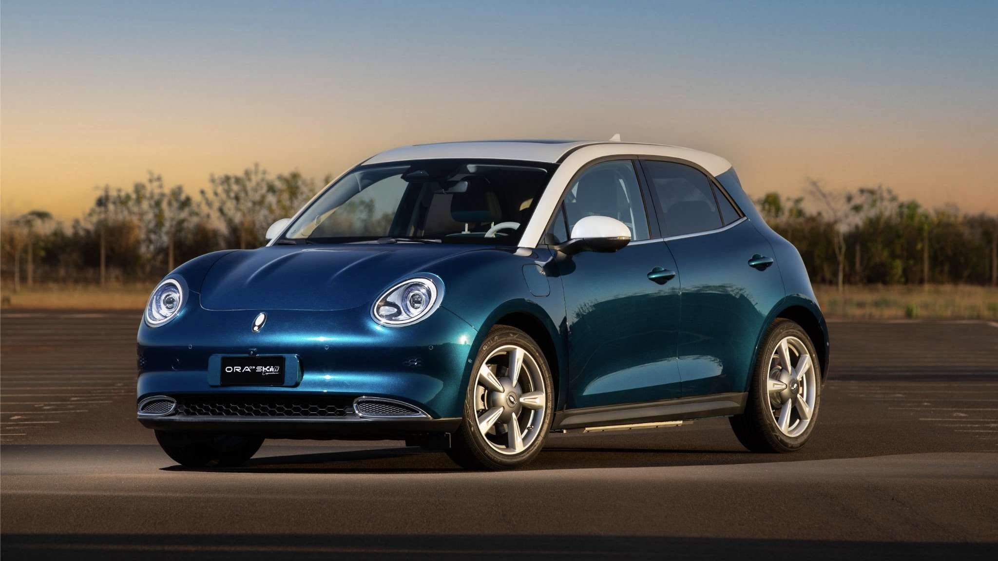 O Hatchback ecológico chega ao mercado com tecnologia e design Inovadores.