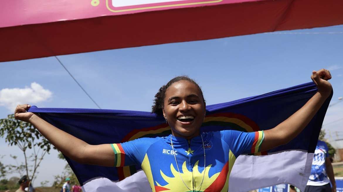 Pernambucana Kawani Sofia: do sonho de ser Marta ao pódio no ciclismo e triatlo