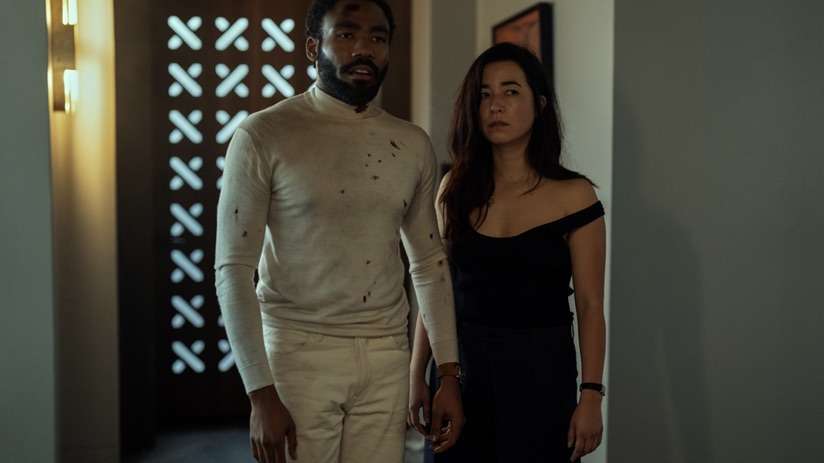 Prime video anuncia o retorno de "Sr. & Sra. Smith" com Donald Glover e Maya Erskine.