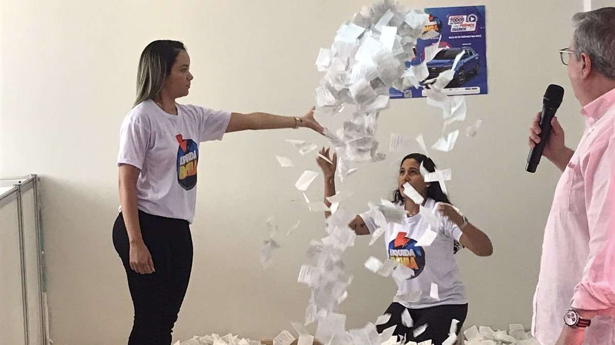 FCDL encerra a 12ª liquida Bahia com a entrega de um carro zero quilômetro.
