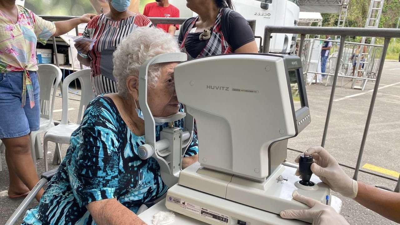 Primeiro dia da Feira da Pessoa Idosa bate recorde de atendimentos e supera expectativas: “Sem filas e muito organizada”