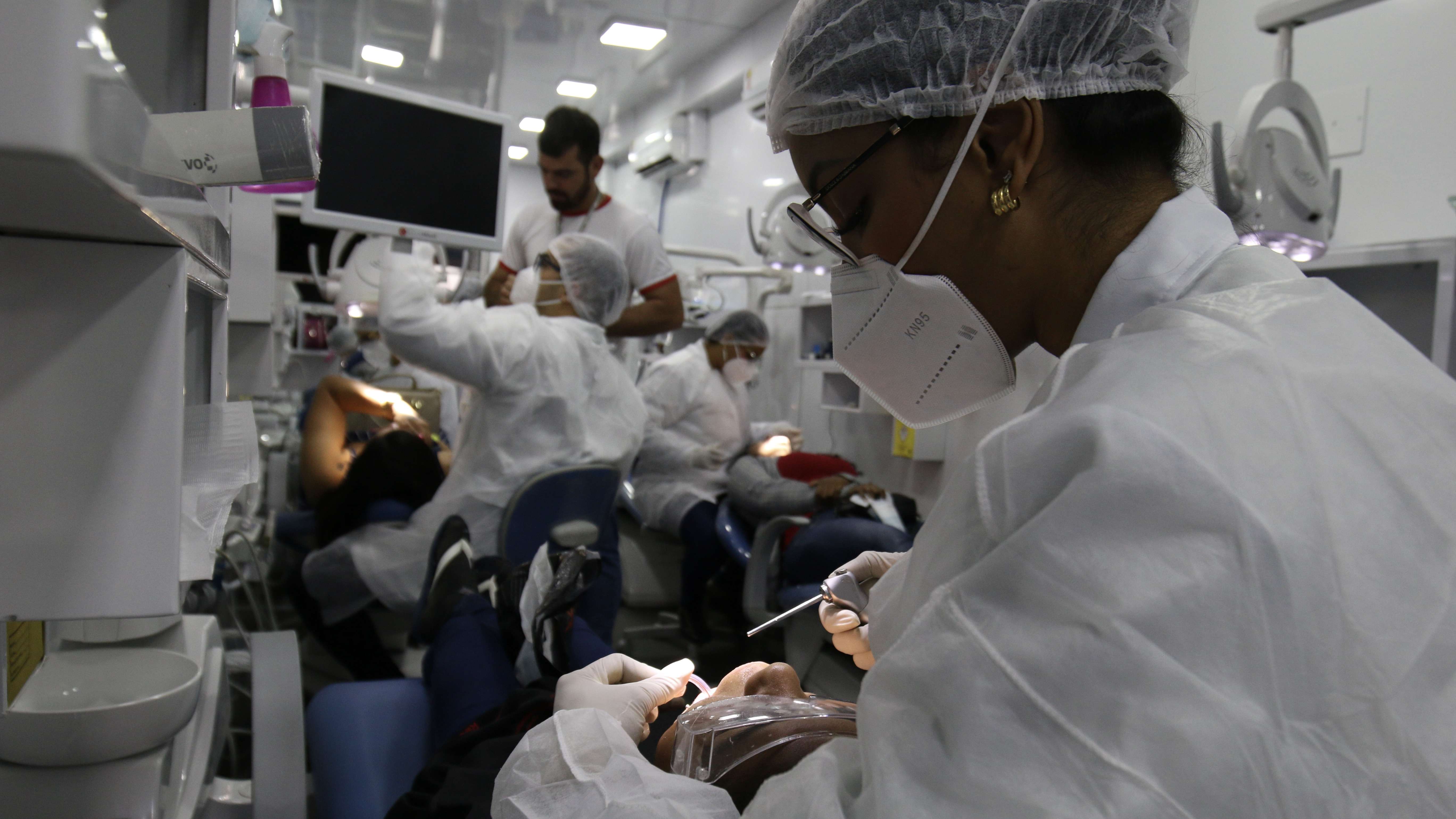 Feira da Diversidade leva saúde para público LGBTQIAPN+ em Salvador