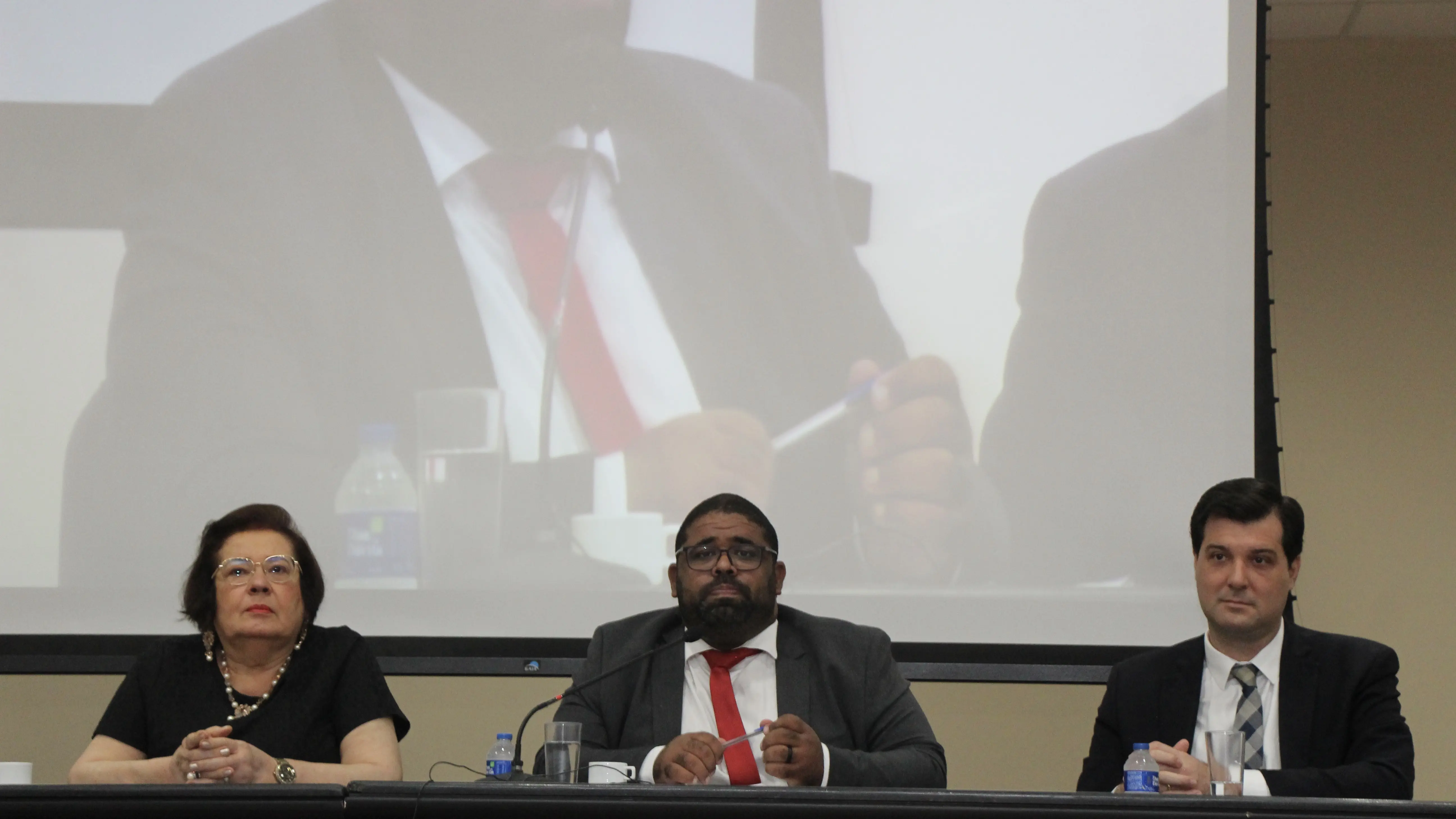 Desigualdade é apontada como causa do superendividamento