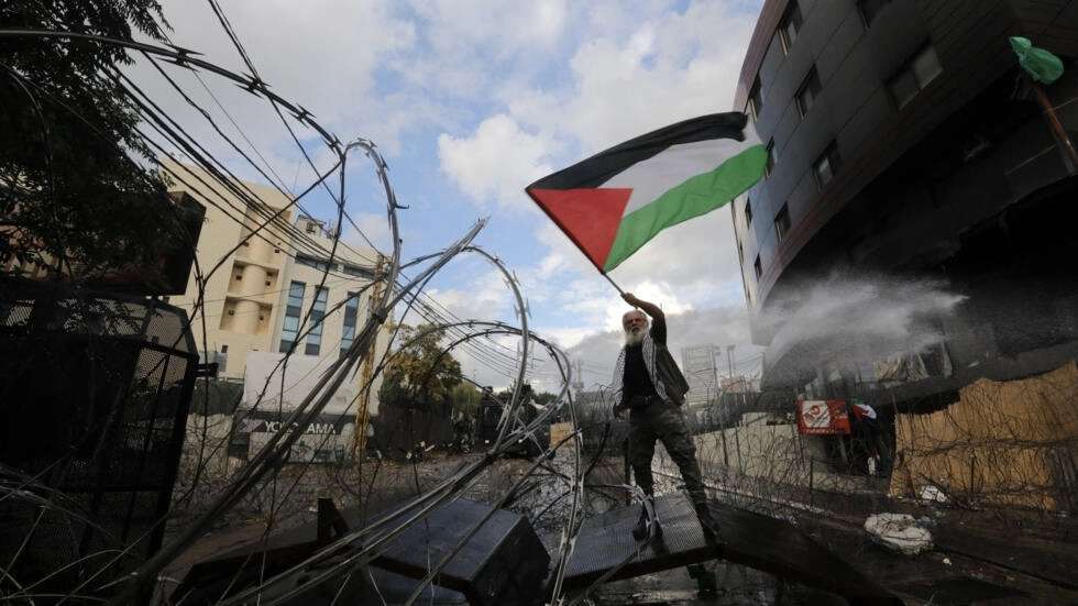 Desafio Islâmico: Revistas francesas exploram as origens e atualidade do conflito