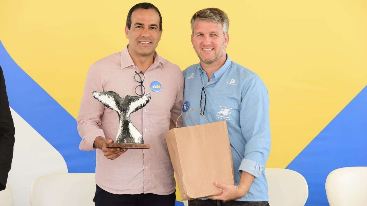 Salvador celebra sucesso no turismo de observação de Baleias Jubarte