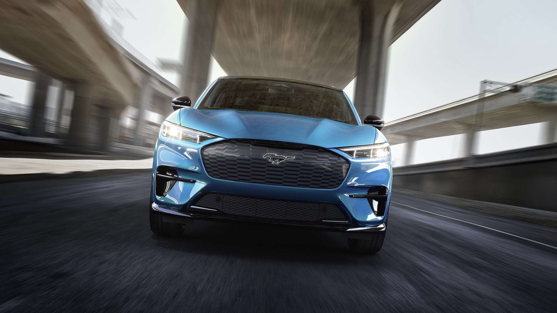 Ford lança Mustang Mach-E, o primeiro elétrico da marca na América do Sul com desempenho surpreendente