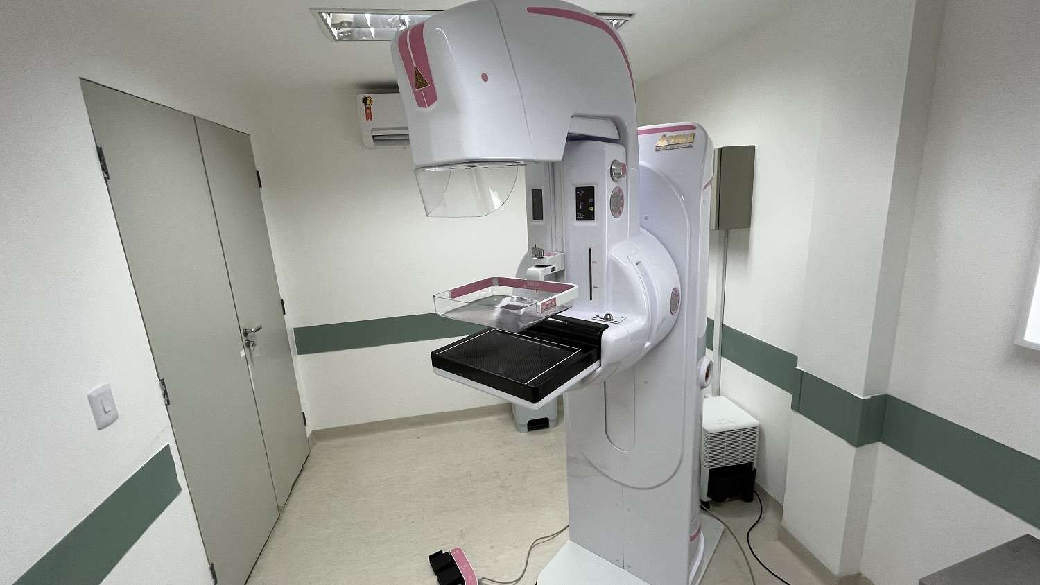 MCO-UFBA adquire novo mamógrafo com recurso de R$1,3 milhão do Rehuf
