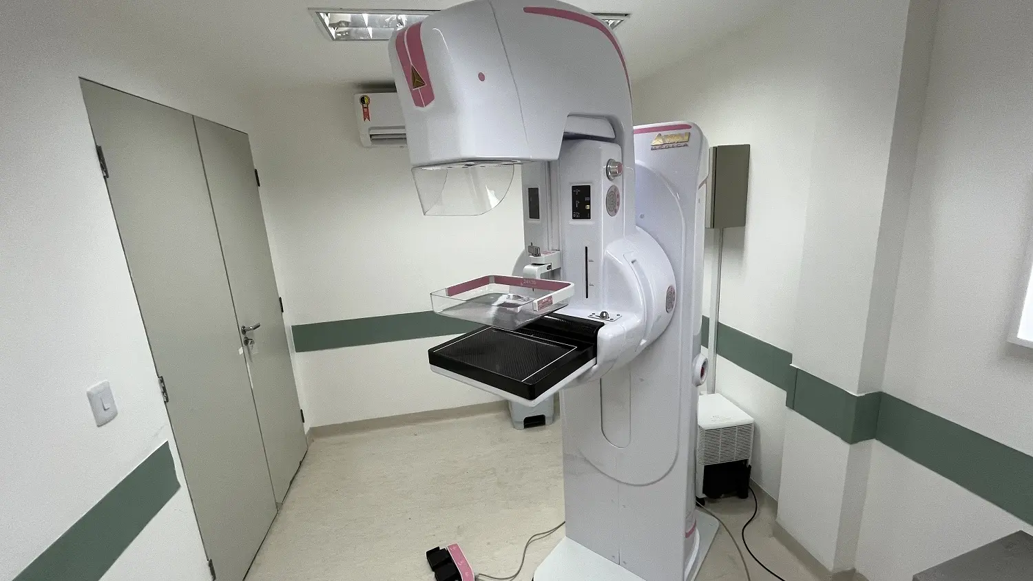 MCO-UFBA adquire novo mamógrafo com recurso de R$1,3 milhão do Rehuf