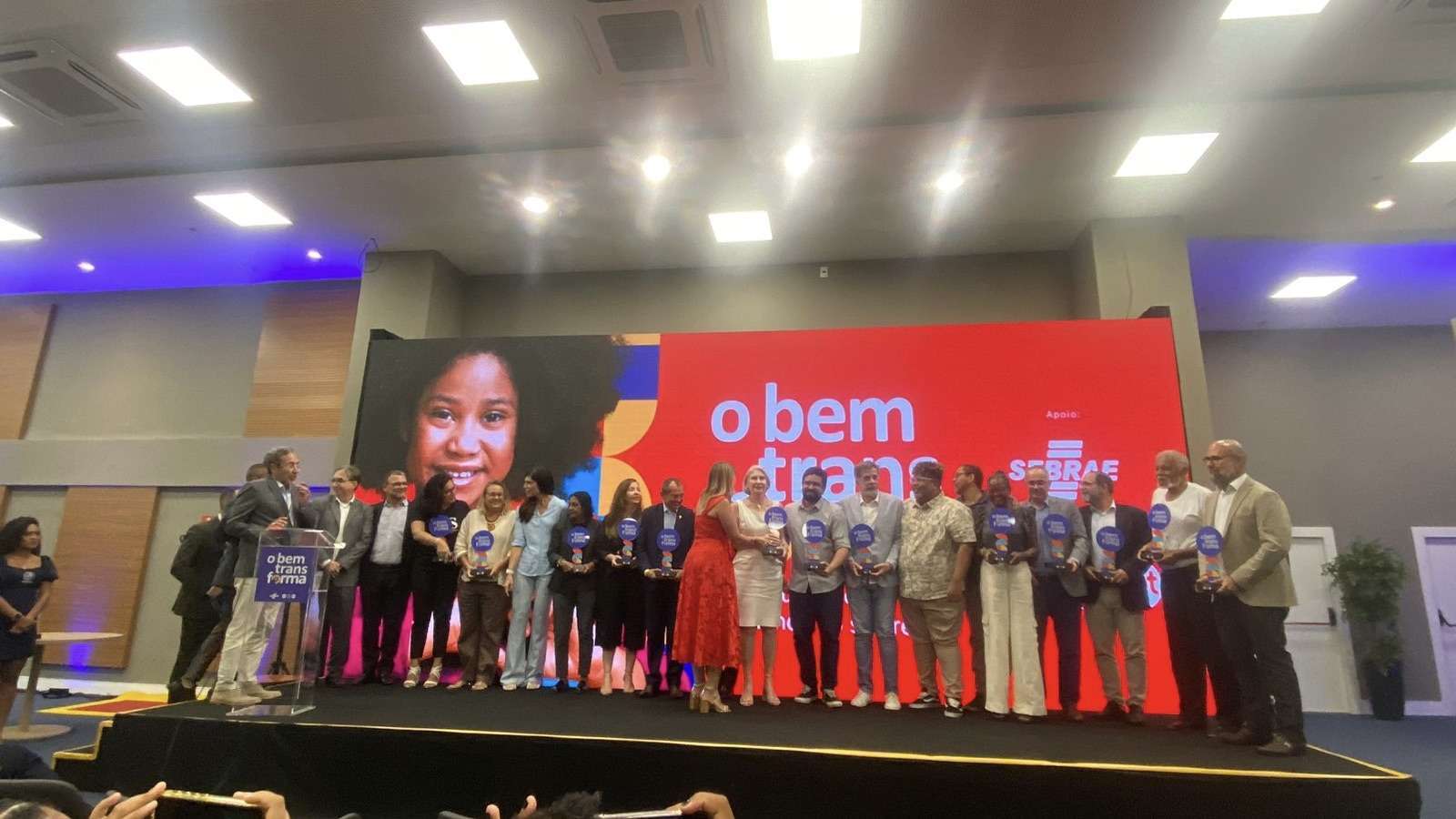 Mercado Iaô recebe Prêmio “O Bem Transforma” na categoria economia criativa e digital