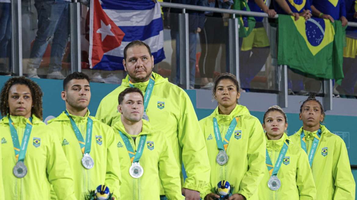 Judô brasileiro conquista prata por equipes no Pan e fecha com 16 medalhas