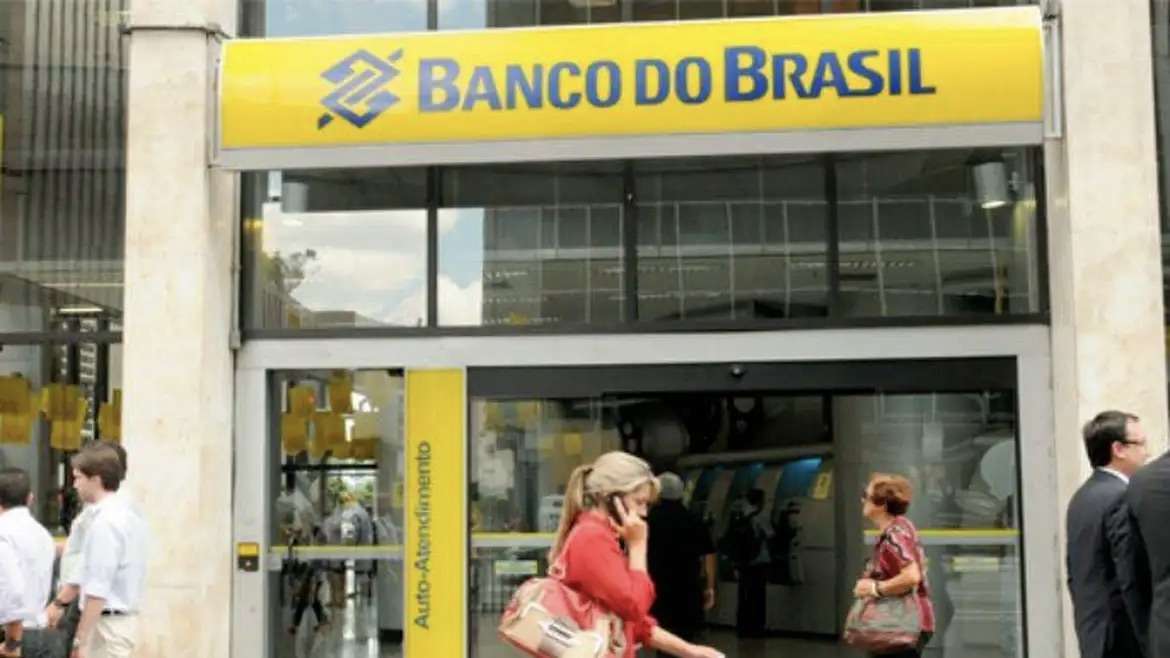 Bancos públicos federais disponibilizarão R$ 1,7 trilhão em crédito para o PPA, com foco em moradia e agronegócio sustentável.