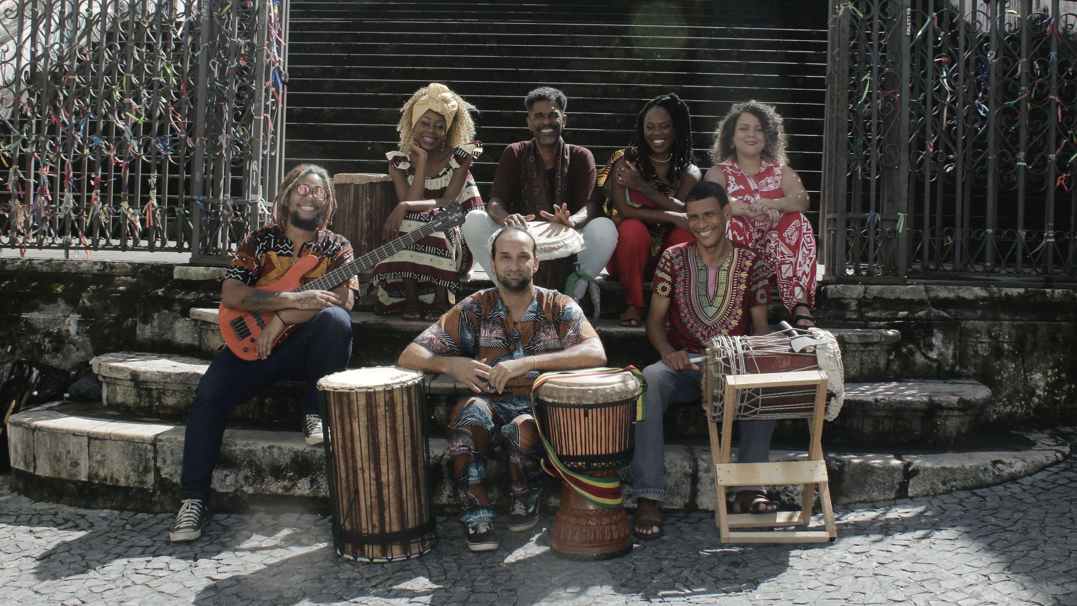 Arte, música e cultura se unem no Teatro Gamboa em Salvador.