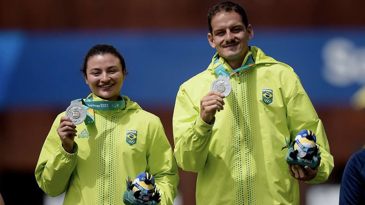 Brasil conquista duas medalhas de prata no tiro com arco e garante vaga em Paris 2024