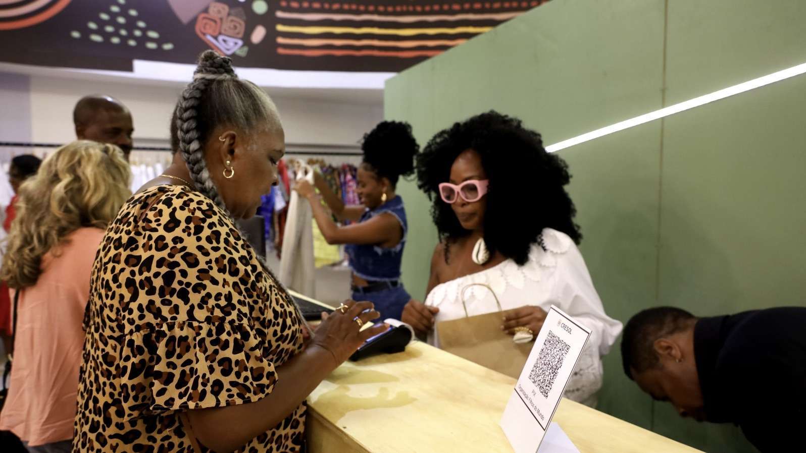 Inauguração da primeira loja Afrocolab na Bahia: 43 marcas baianas valorizam empreendedorismo negro em Salvador