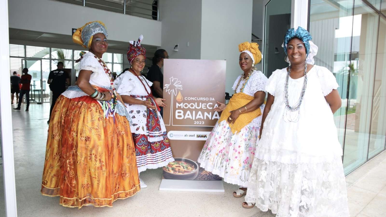 Chef Danilo Amaral conquista o Dendê de Ouro na Final do 1º Concurso da Moqueca em Salvador