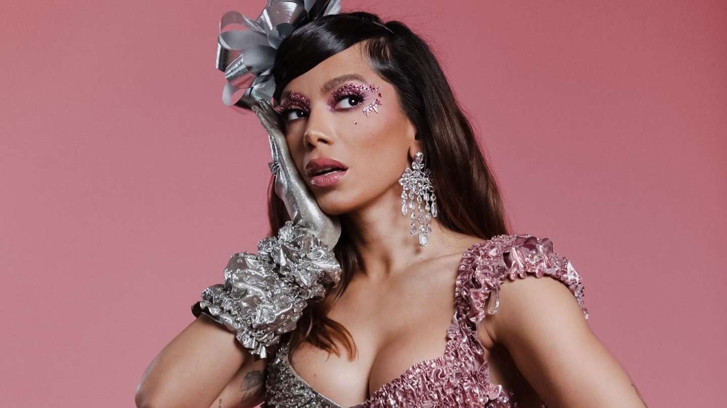 Ensaios da Anitta em Salvador: Solange Almeida e Dilsinho confirmam presença.