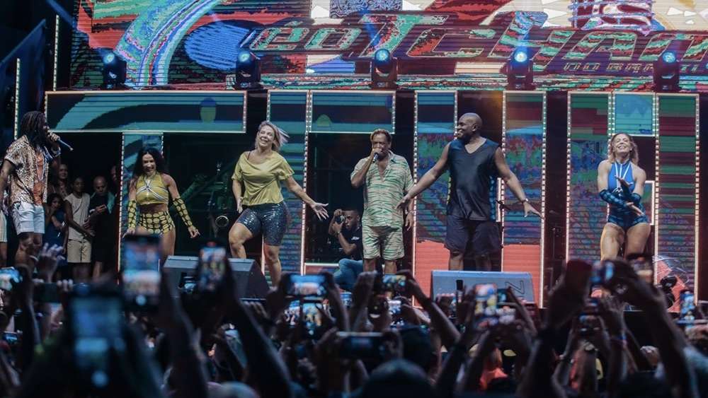 É o Tchan Festeja 30 anos com espetáculo inesquecível em Salvador