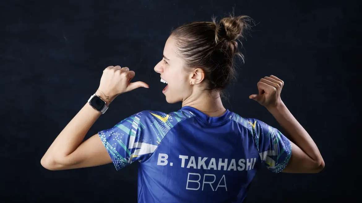 Bruna Takahashi alcança a glória: Medalha de ouro na Copa Pan-Americana de tênis de mesa