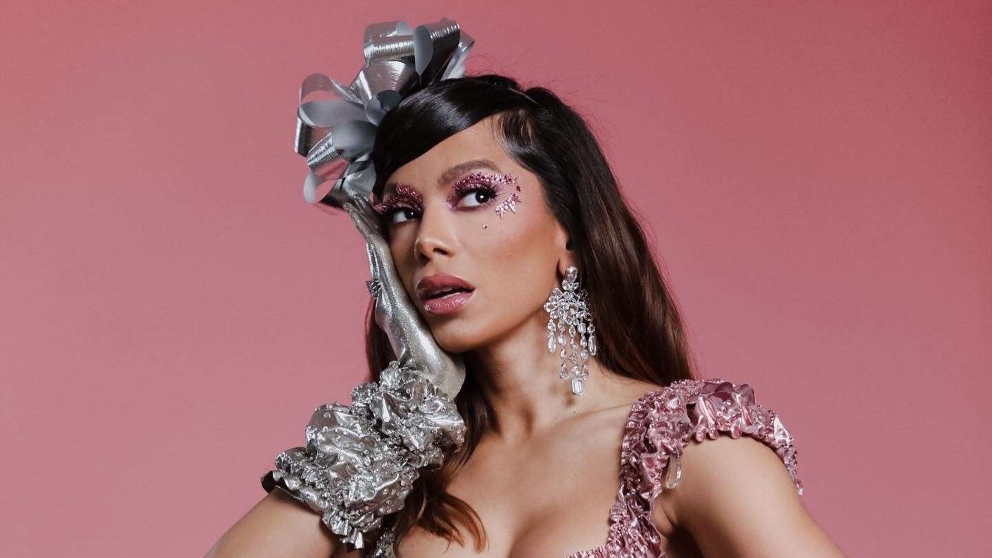 Anitta aquece Salvador com participações especiais de Ivete Sangalo, Solange Almeida e Dilsinho nos “Ensaios da Anitta”