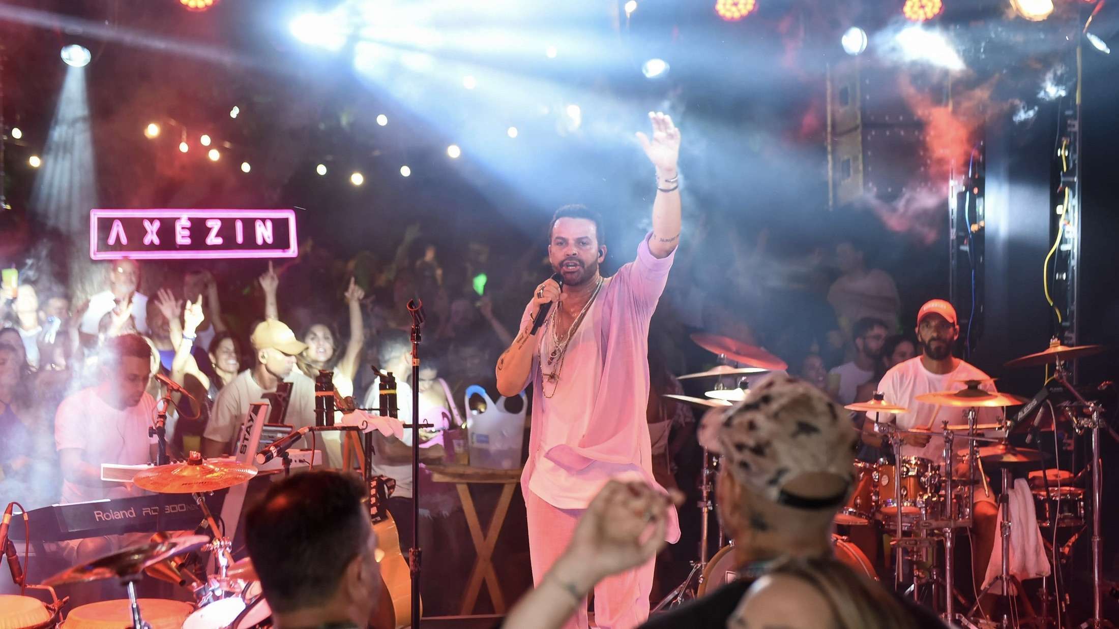 O AXEZÃO Preto e Branco: Uma noite histórica no clube bahiano de tênis com Alexandre Peixe e Márcia Freire