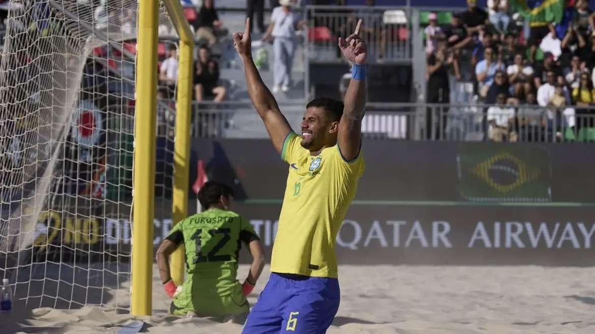 Brasil domina o Japão e avança para as semifinais da Copa do Mundo de Beach Soccer.