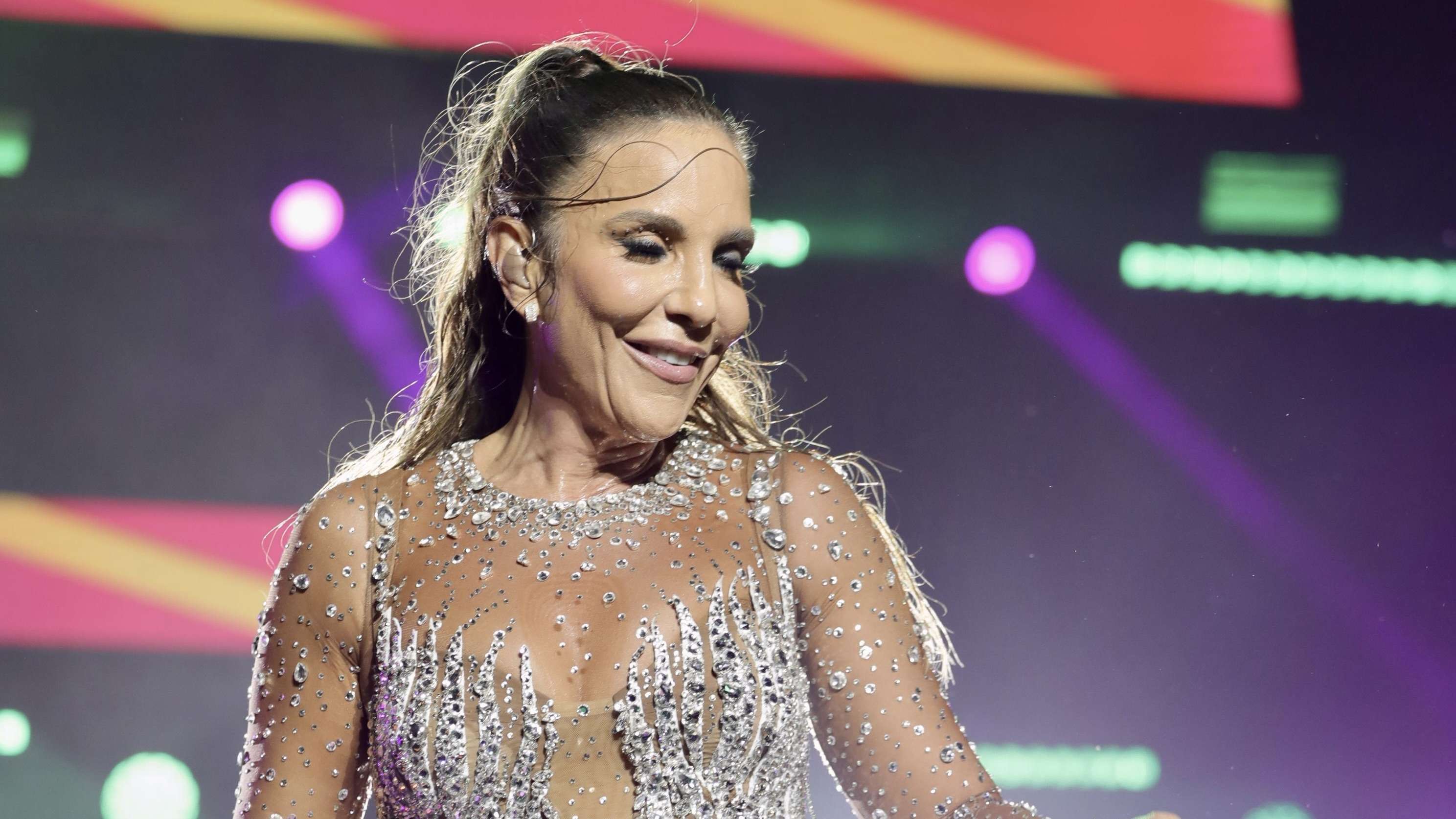 Abertura histórica do Carnaval Ilê Aiyê, Ivete Sangalo, Brown e BaianaSystem na Praça Castro Alves