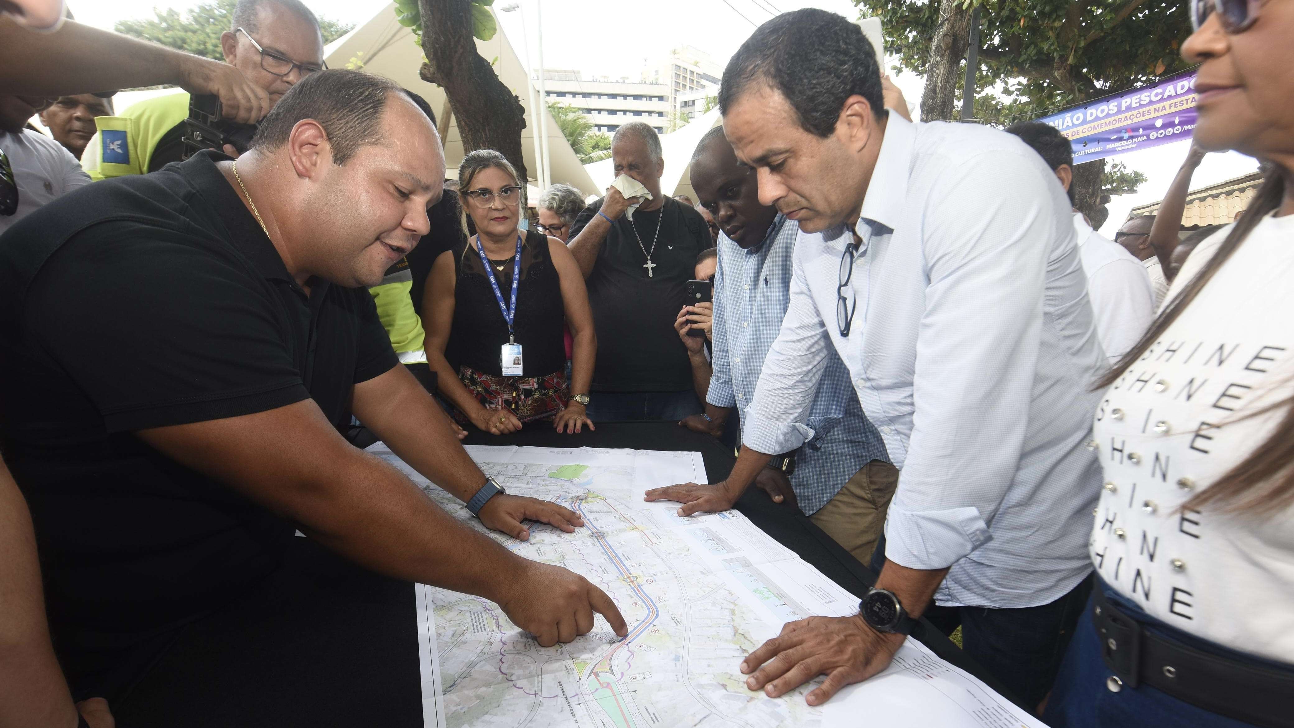 Prefeitura de Salvador inicia implementação do BRS com faixas preferenciais de ônibus na orla.