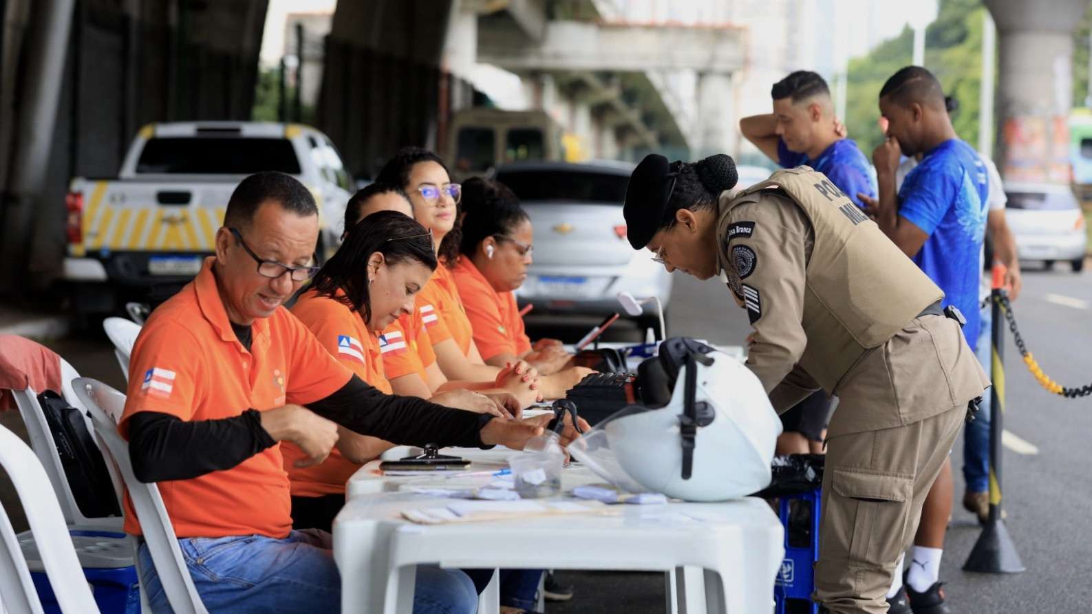 Operação lei seca mais de 100 autuações em Salvador durante o Carnaval 2024.