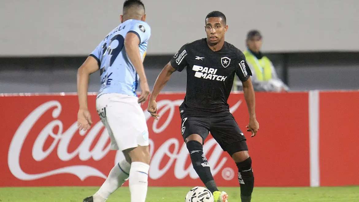 Botafogo define futuro na Pré-Libertadores em confronto com o Aurora