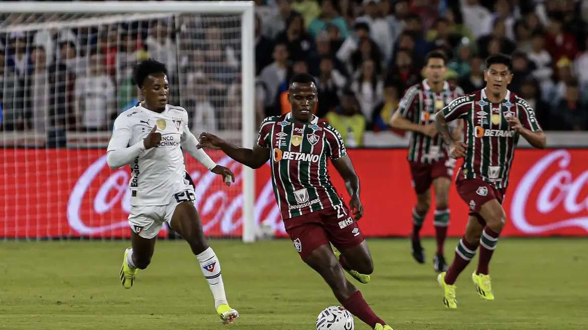Fluminense perde para a LDU na partida de ida da Recopa Sul-Americana