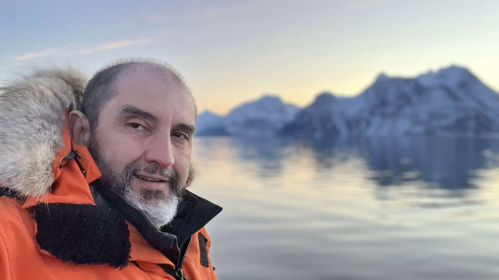 Marco Brotto atinge a marca de 140 expedições em busca da aurora boreal