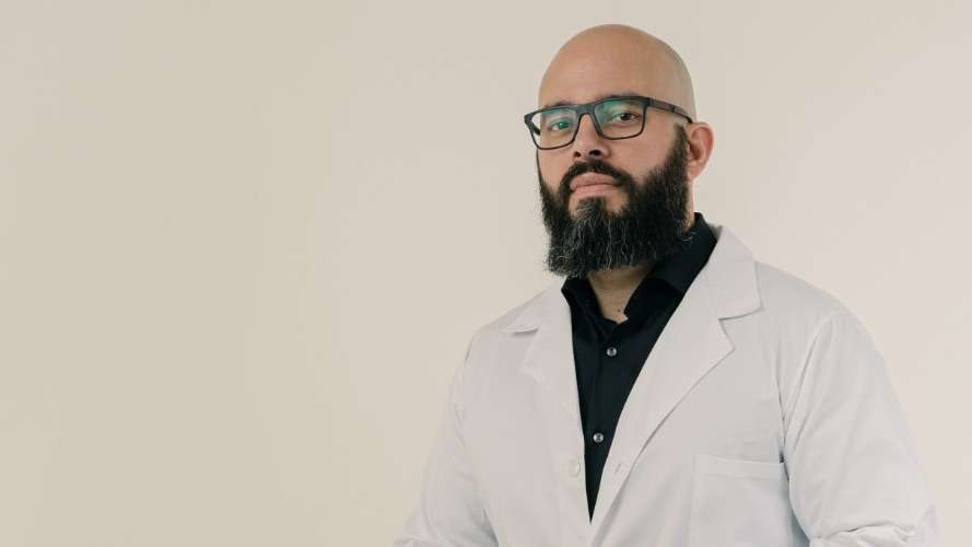 Zumbido no ouvido pode indicar melhor cognição, revela estudo