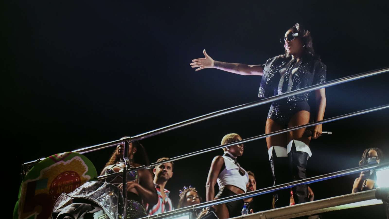 Ludmilla comanda multidão sem cordas no Carnaval de Salvador