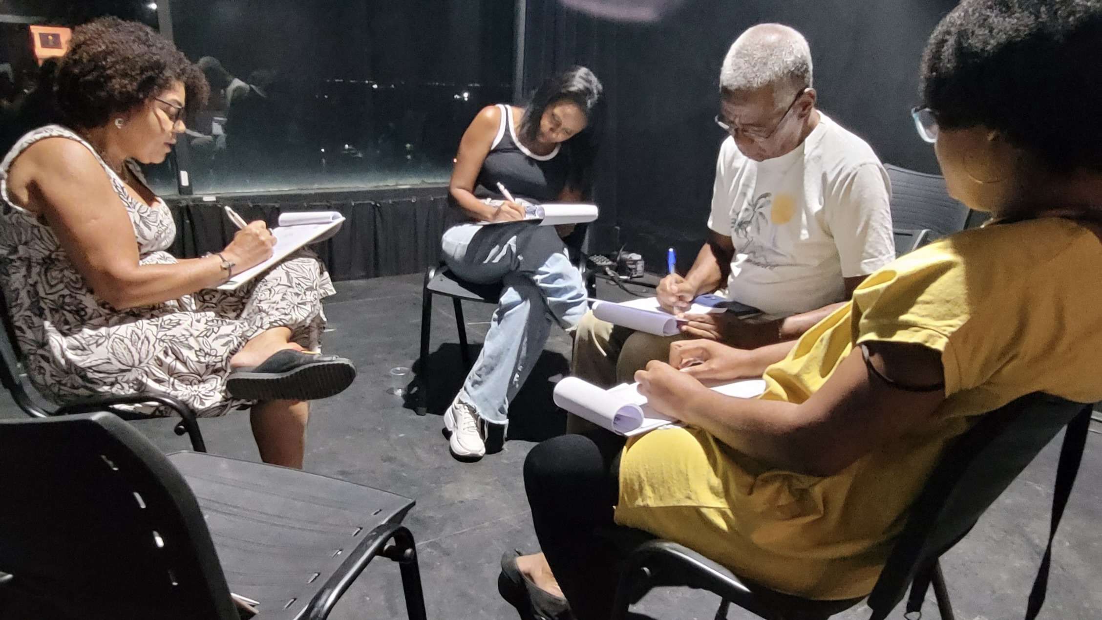 Diversidade cultural e expressão feminina na semana intensa no Teatro Gamboa