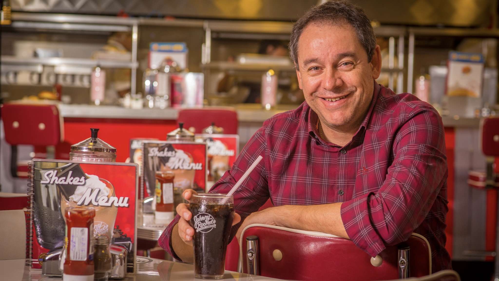 Antaris Franchising e Foods Brands firmam joint venture e preveem faturamento de R$ 250 milhões.