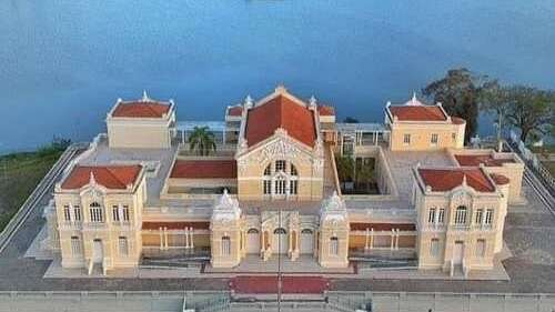 Crescente número de municípios brasileiros ultrapassa limite de 20 mil habitantes, exigindo planos diretores