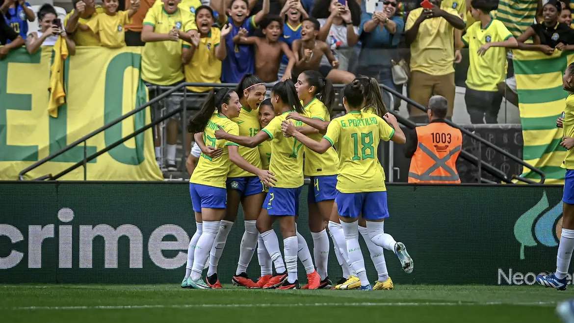 Brasil e México disputam vaga na final da copa ouro feminina nos EUA