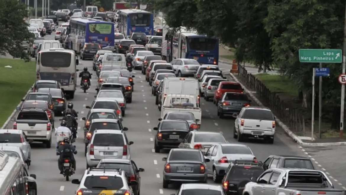 Senado aprova isenção de IPVA para veículos com mais de 20 anos e projeto segue para análise na Câmara dos Deputados