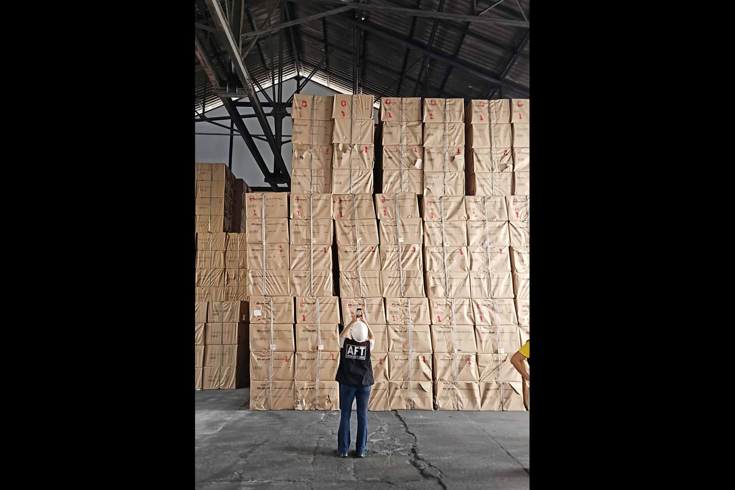 Auditores Fiscais interditam armazéns da CODEBA no Porto de Salvador